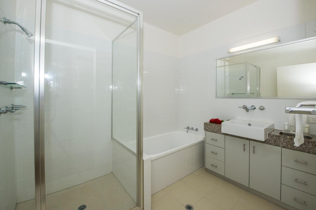 Beachside Magnetic Harbour Apartments Nelly Bay Bagian luar foto