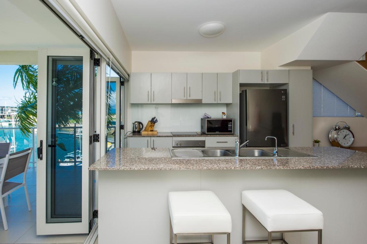 Beachside Magnetic Harbour Apartments Nelly Bay Bagian luar foto