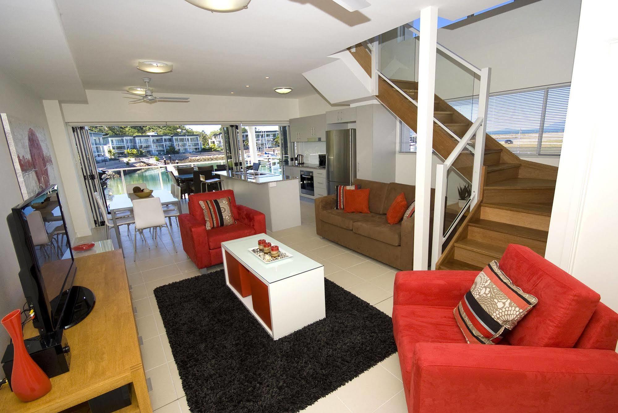 Beachside Magnetic Harbour Apartments Nelly Bay Bagian luar foto