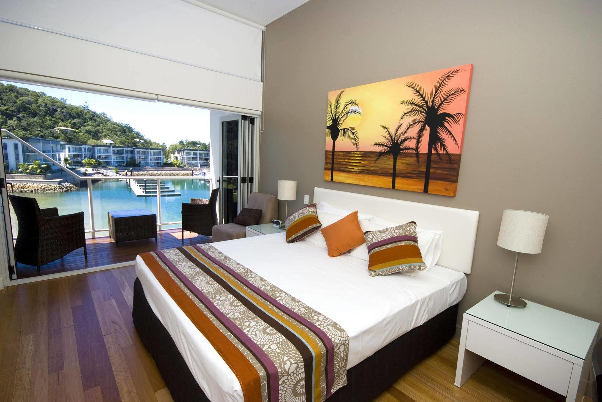 Beachside Magnetic Harbour Apartments Nelly Bay Bagian luar foto