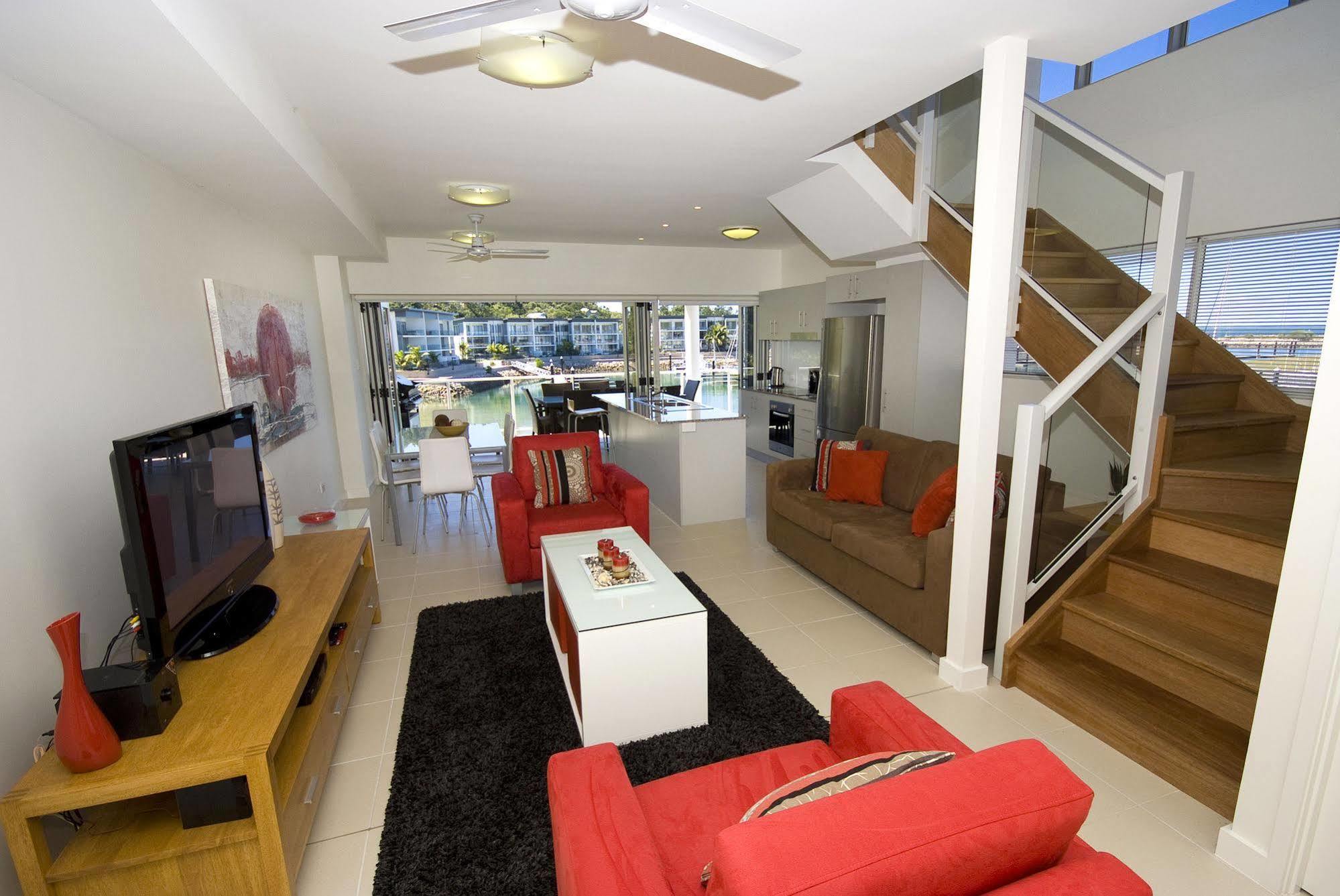 Beachside Magnetic Harbour Apartments Nelly Bay Bagian luar foto