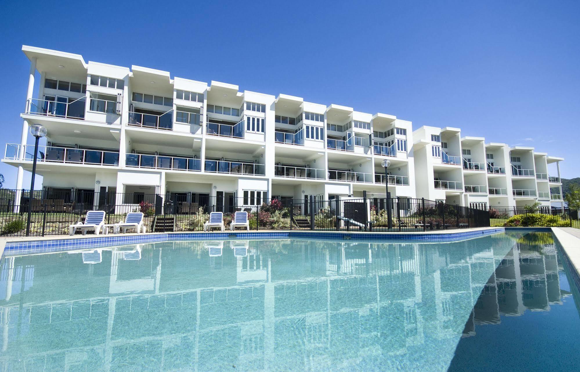 Beachside Magnetic Harbour Apartments Nelly Bay Bagian luar foto